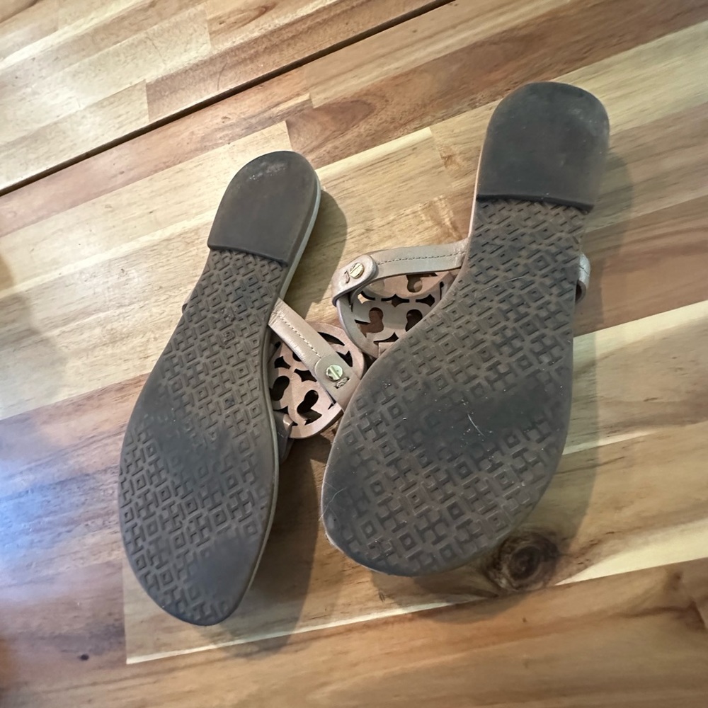 Tory Burch Women’s Miller Tan Leather Sandals| Size 8 - Picture 6 of 11